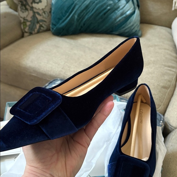 Velvet pointed toe flats